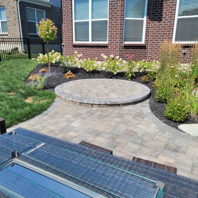 foundation landscaping